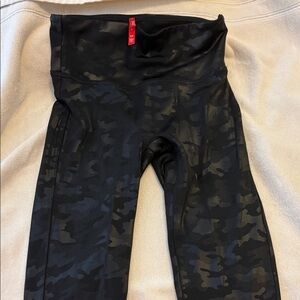 SPANX Black Camouflage Leggings